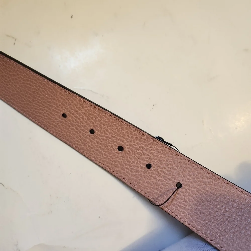 Gucci leather belt with logo buckle size 30